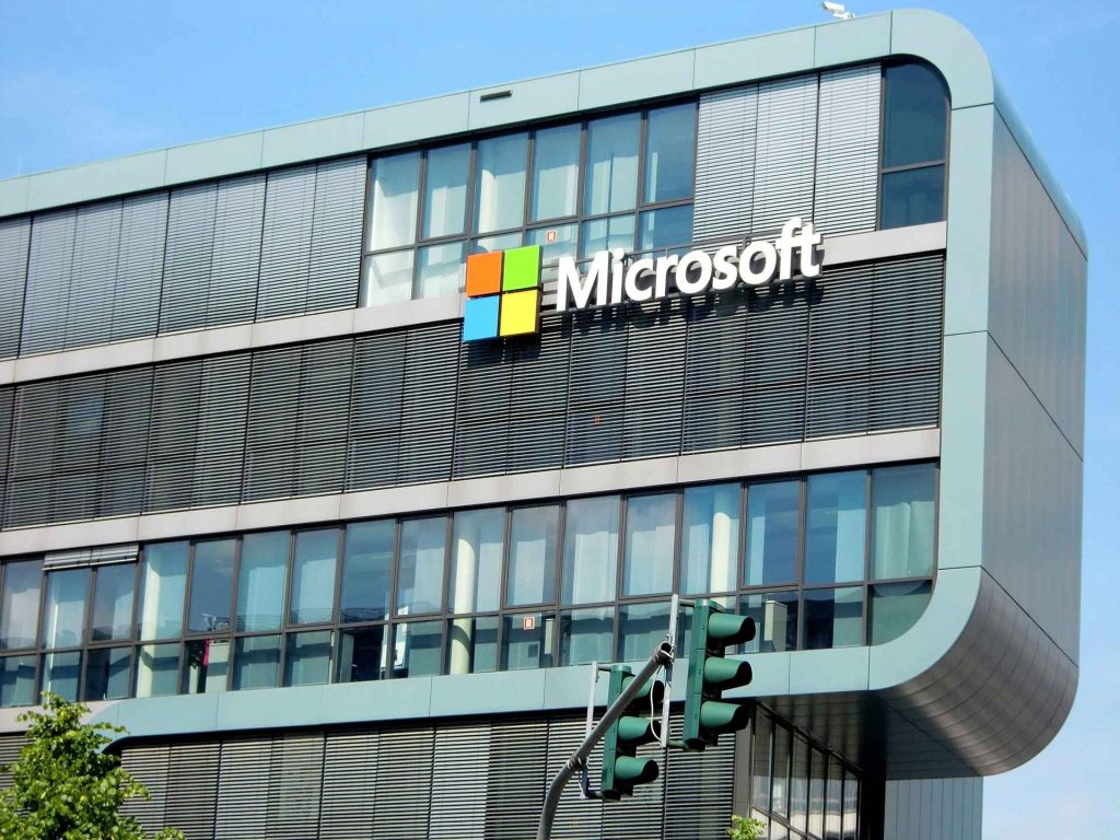 Microsoft Investasi pada Chat GPT, Penting untuk Industri AI?
