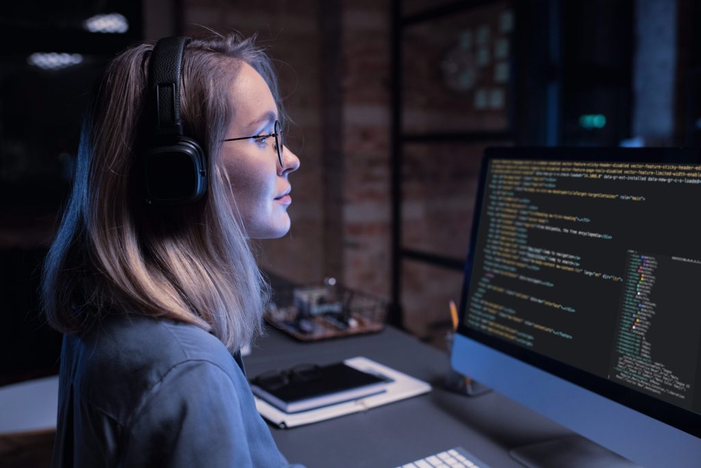 Apakah Ethical Hacker harus bisa coding?