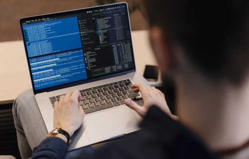 Data Engineer: Definisi, Skill, Gaji, dan Peluang Karier 2025